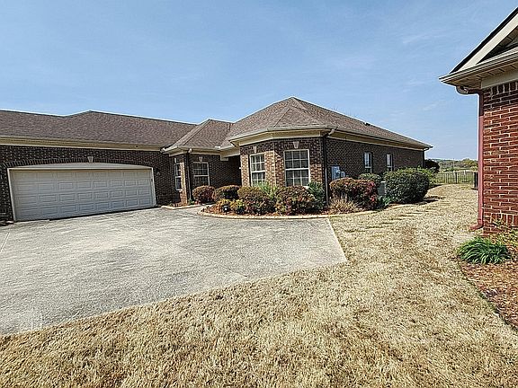 2nd image of 16013 Shropshire Dr SE