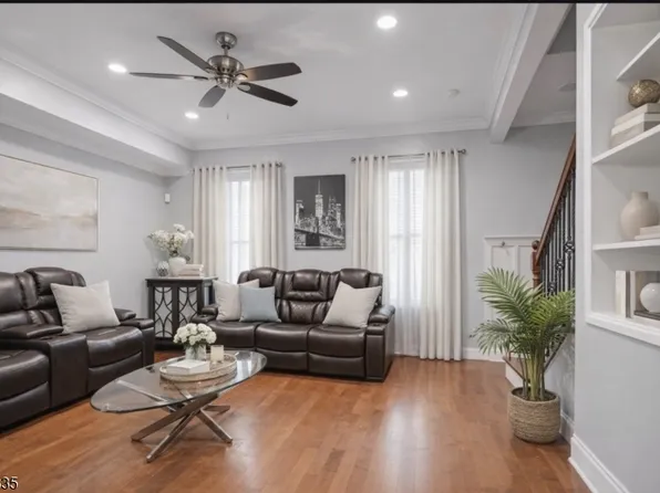 7 Martin St, Paterson City, NJ 07501