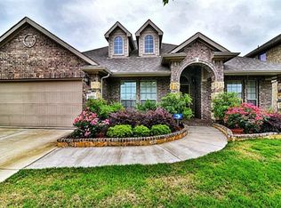 5855 Ridgeway Dr, Grand Prairie, TX 75052