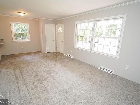 3rd image of 6499 Morris Rd