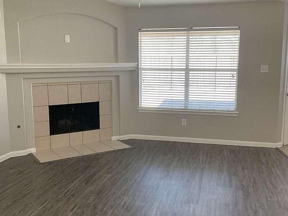 3rd image of 7305 Newport Ln