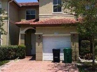 8145 NW 108th Pl, Doral, FL 33178