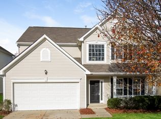 2713 Forest Grove Ct, Charlotte, NC 28269