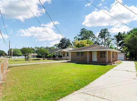 2nd image of 3823 General Meyer Ave