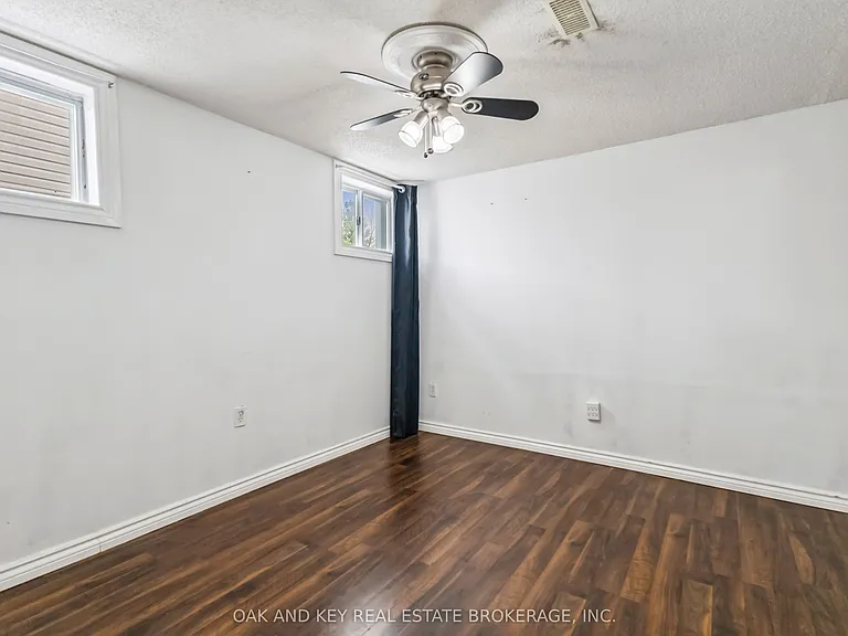 487 Burbrook Pl — Photo 24