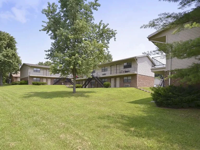 Westwood Apartments — Photo 19