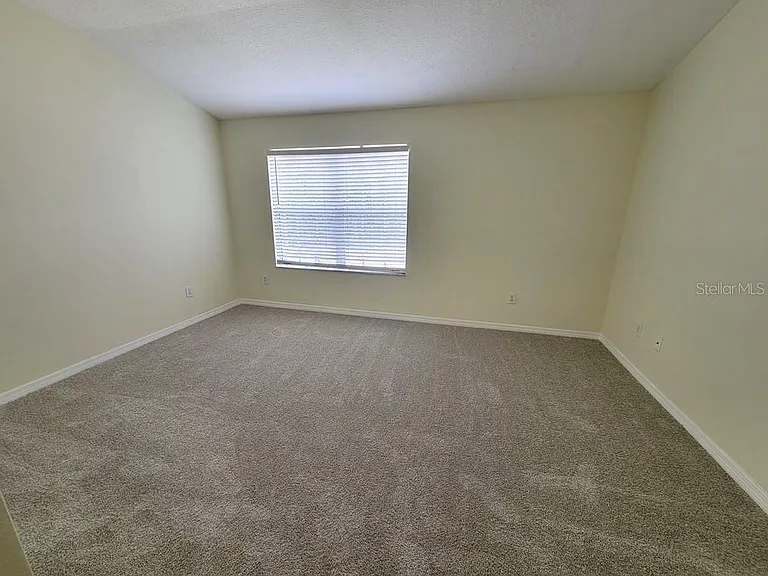 16414 Swan View Cir #16414 — Photo 15