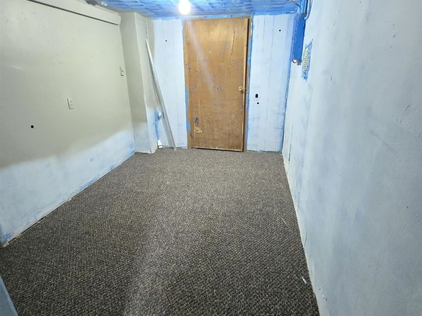 109 W Carrigan St, Palisade, NE 69040