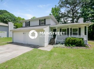 5884 Dan Dr, Ellenwood, GA 30294