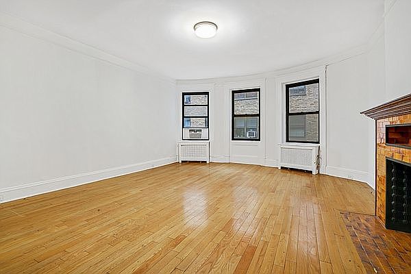 1st image of 303 W 74th St APT 4R