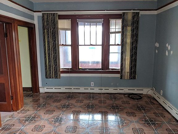 5th image of 14422 S Palmer Ave