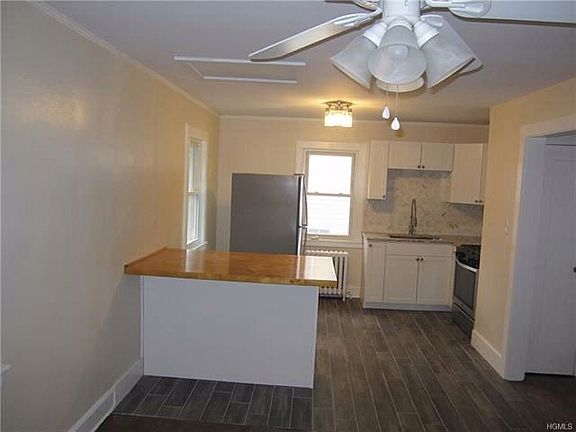 4th image of 550 S 6th Ave