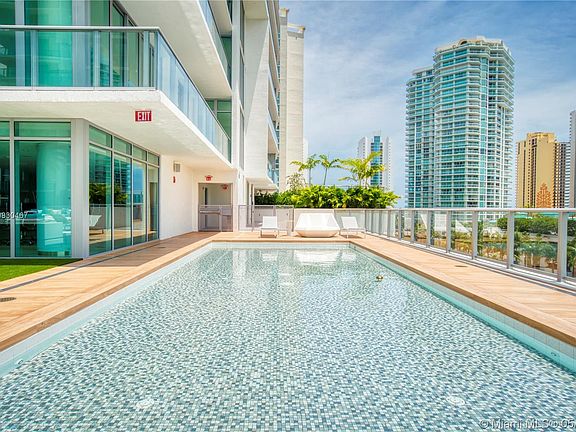 3rd image of 330 Sunny Isle Blvd #2403