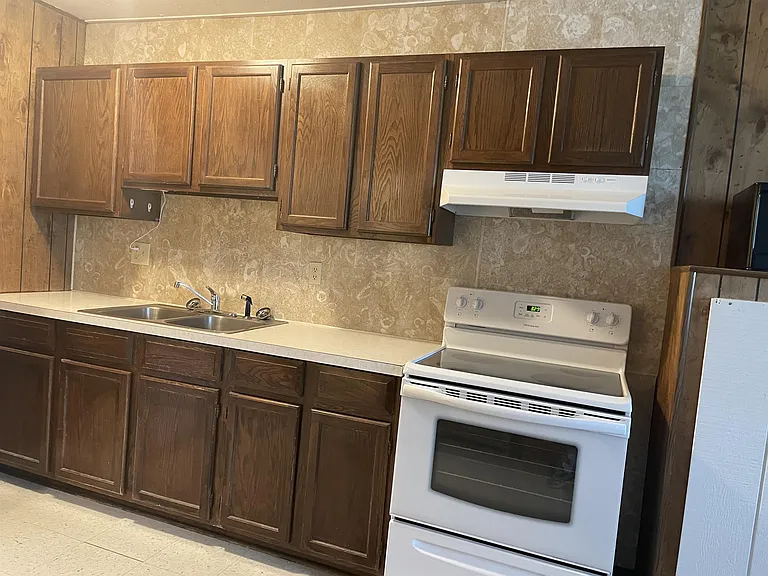 522 York St #184 — Photo 3
