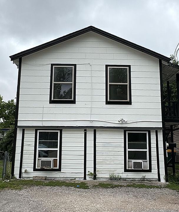 1st image of 702 Rosedale St #B