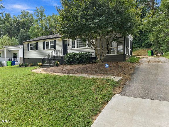 3rd image of 2239 Rumson Rd