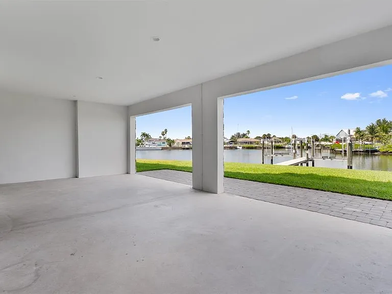 772 Gran Kaymen Way — Photo 4