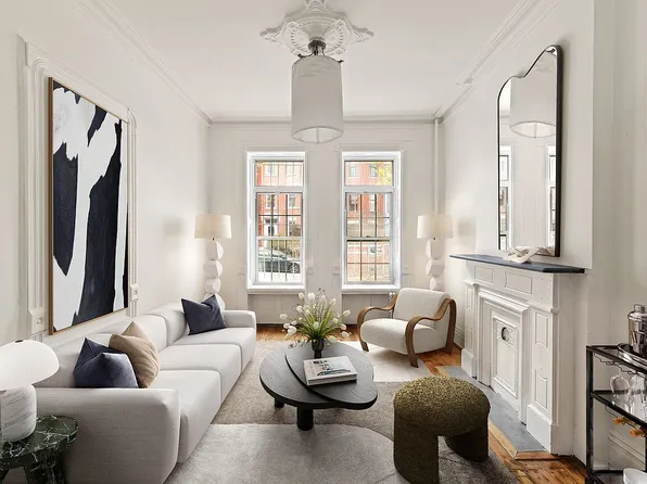 323 15th St, Brooklyn, NY 11215