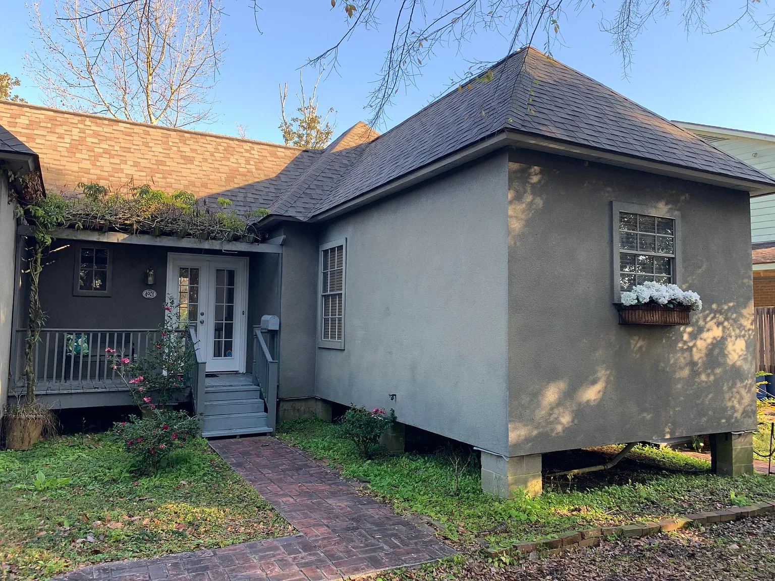2 bed, 1.5 bath, 1200 sqft, $1,600 — Photo 2