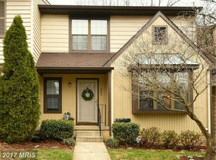 5904 Roberts Common Ct, Burke, VA 22015