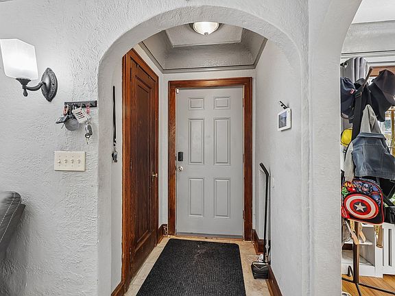 3rd image of 2923 Upton Ave N