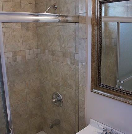 5th image of 1052 W 101st St