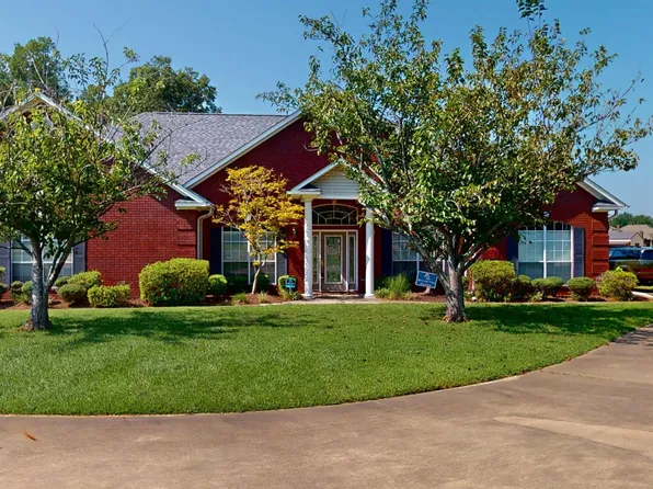 7212 Stonewall Dr, Texarkana, TX 75503