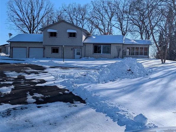 323 Miller Rd, Eau Claire, WI 54703