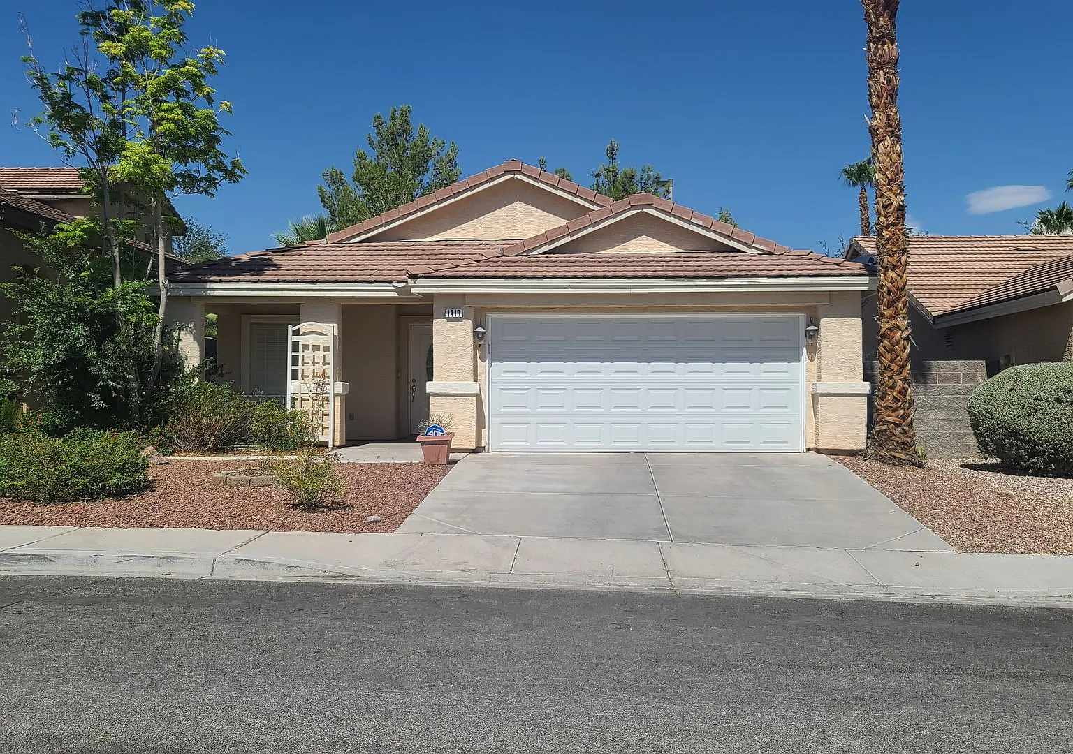 1 Story home located in Summerlin — Photo 1