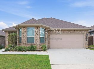 2104 Blackcap St, Denton, TX 76205