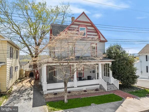 416 Brunswick St, Brunswick, MD 21716