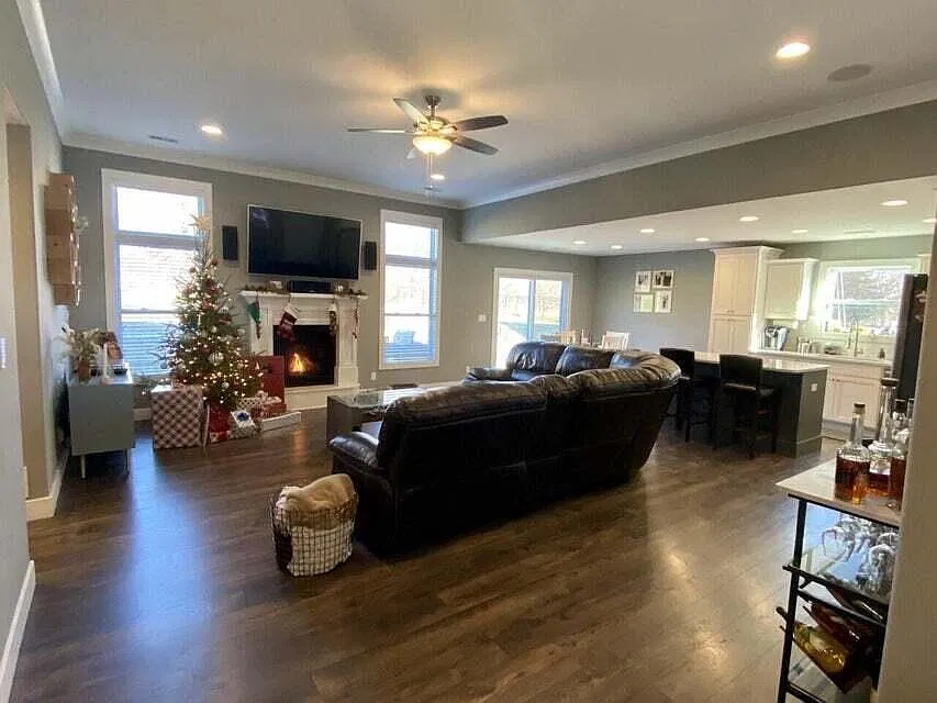3 bed, 2.0 bath, $2,275 — Photo 3