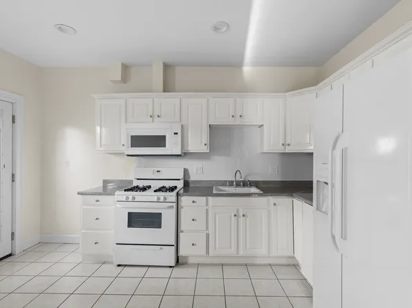 45-47 Hobson St, Brighton, MA