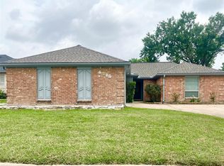 6218 Woodland Forest Dr, Houston, TX 77088