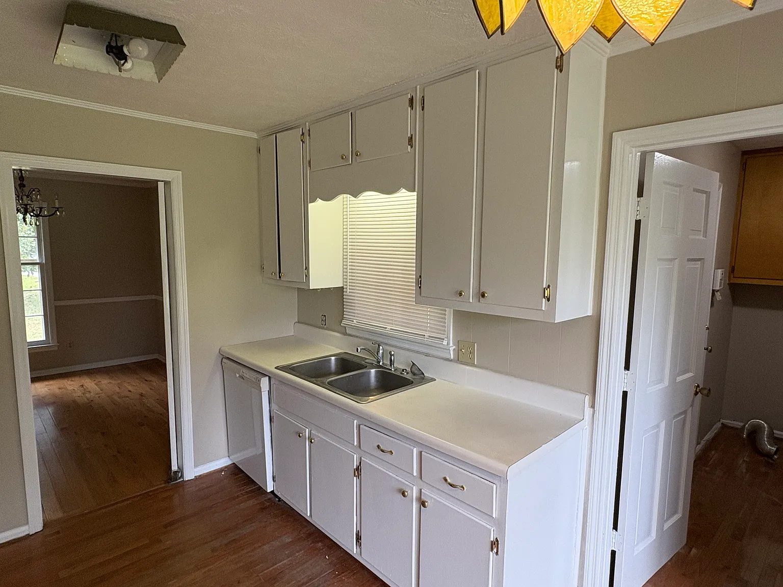3 bed, 1841 sqft, $1,900 — Photo 4