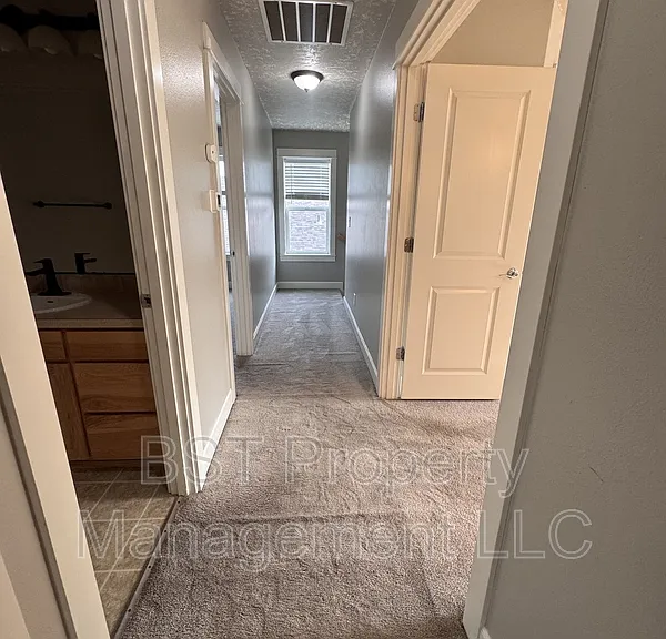 1604 Webb Lake Dr — Photo 22
