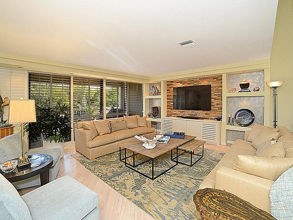 Home For Sale In Boca Marina