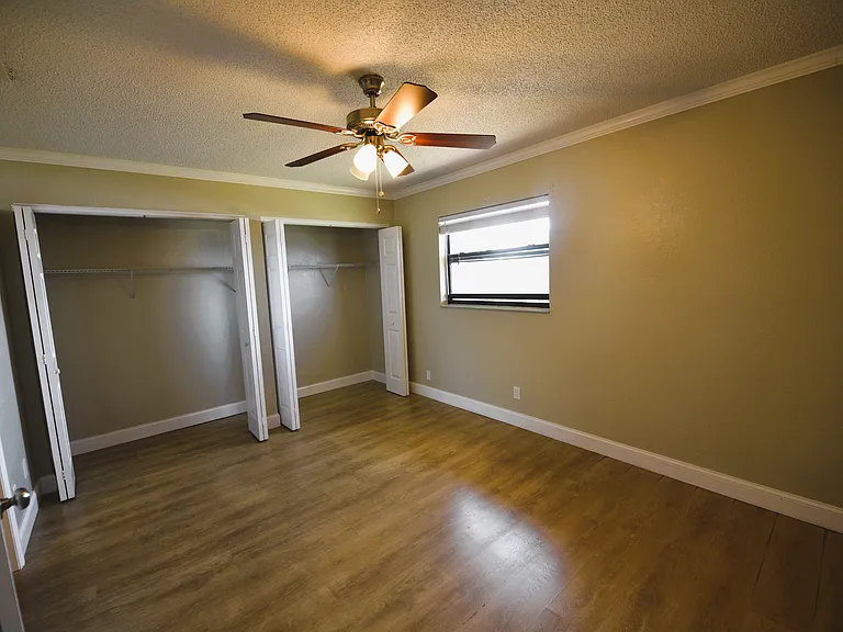 1723 Gulf Rd #303 — Photo 4