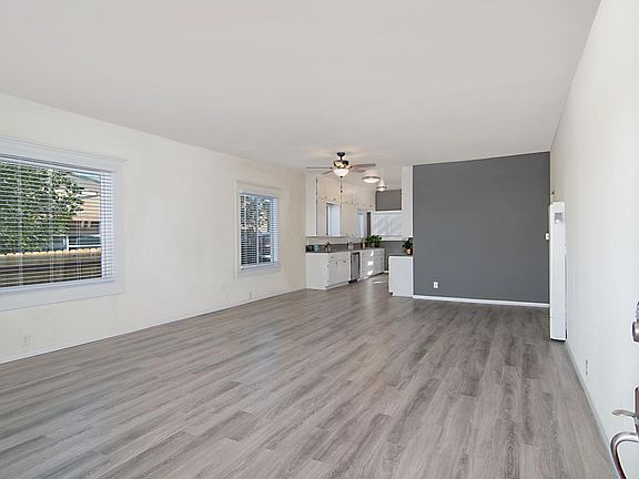 5th image of 3031 Greely Ave