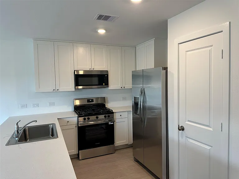 6209 Alder Crk — Photo 9
