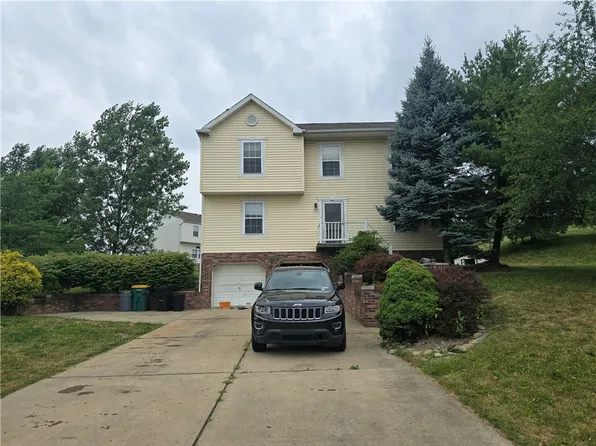 1146 Algonquin Dr, Pittsburgh, PA 15205