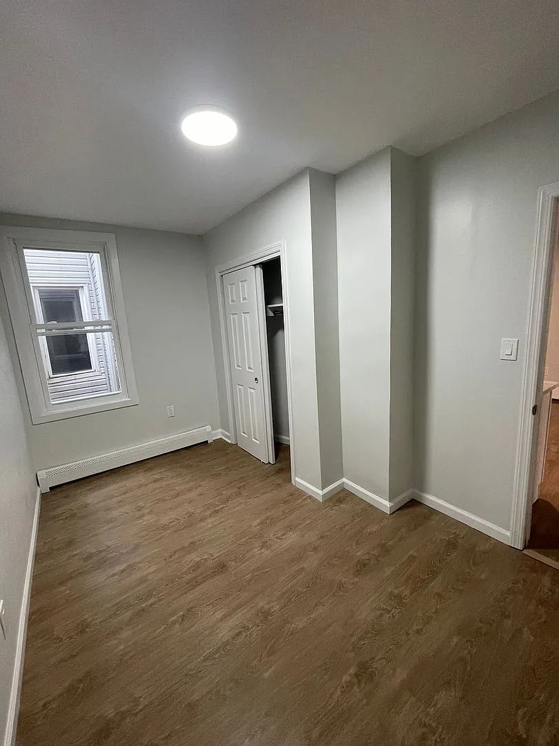 Building Photo - 575 JFK Boulevard
