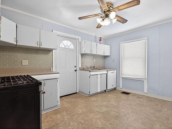 5th image of 1622 E Cornell Ave