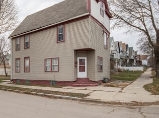 2567 S 15th St, Milwaukee, WI 53215