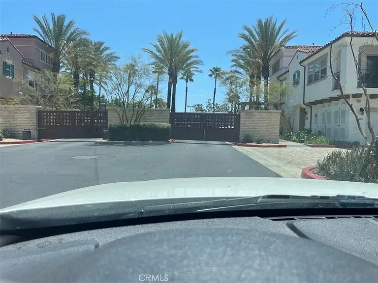 1412 El Paseo — Photo 6
