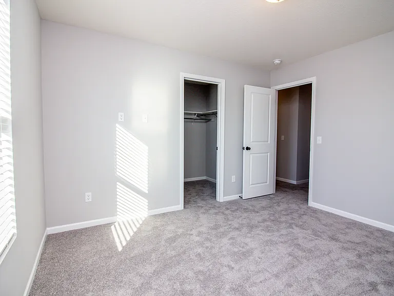 1003 W Hamilton Rd N — Photo 25
