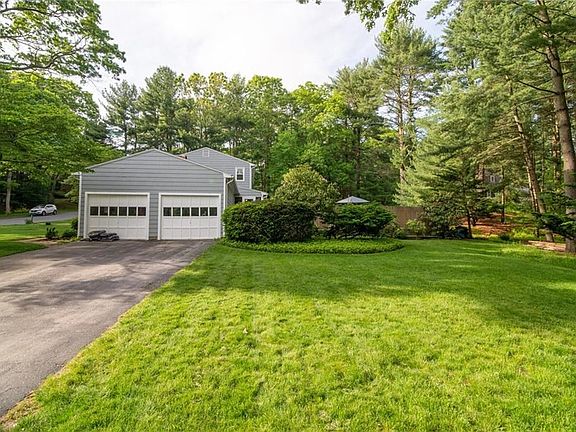 4th image of 110 Sycamore Dr