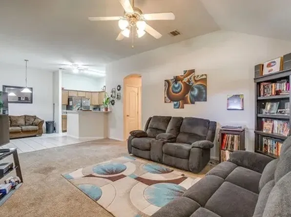 203 Robin St, Crowley, TX 76036