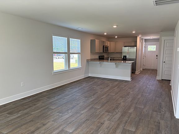 4th image of 134 N Grassland Rd #1