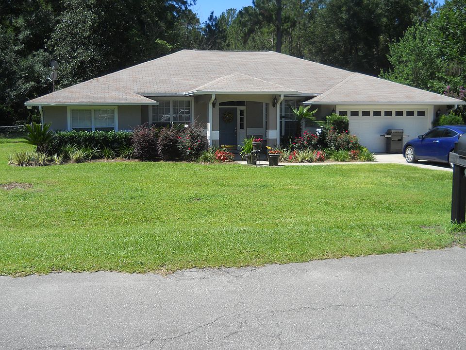 1st image of 606 NE 10th Blvd